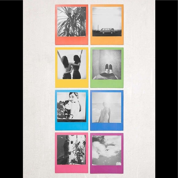 Polaroid B&W 600 Film: Color Frames Edition, RARE & Discontinued Film! NWT, NIB - Picture 2 of 4